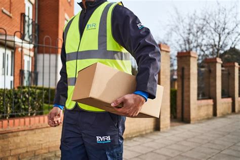 hermes delivery courier